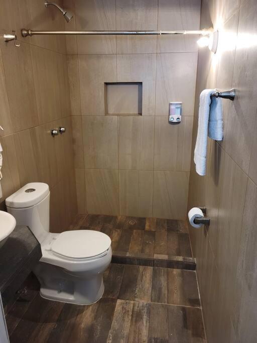 Appartamento Departamento Privado7, 2 Camas Matri, Parking, Cocina Equipada, Wifi 65 Mb, 2 Climas,Centrico,Tv Smart Ciudad Valles Esterno foto